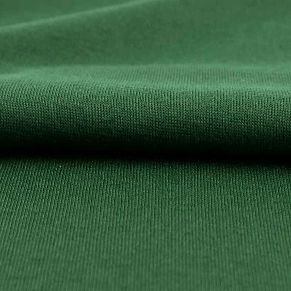 ผ้า TK20 แม้จะมีความทนทานและราคาคุ้มค่า แต่จะมีความนุ่มและการระบายอากาศน้อยกว่าผ้า Cotton หรือ TC และอาจรู้สึกอับได้เมื่อสวมใส่นาน